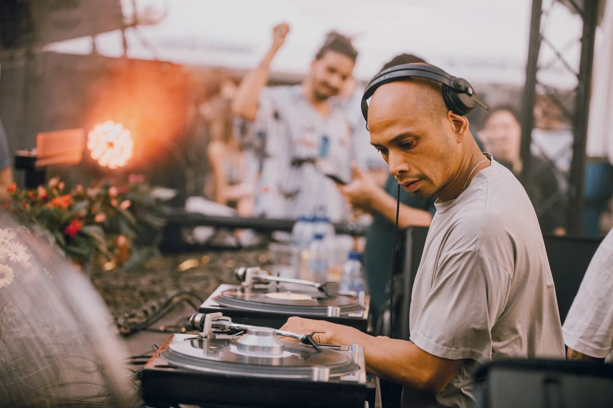 House of Ho with Binh (Time Passages, Berlin) + Mr. Ho (Klasse Wrecks, Hong Kong)