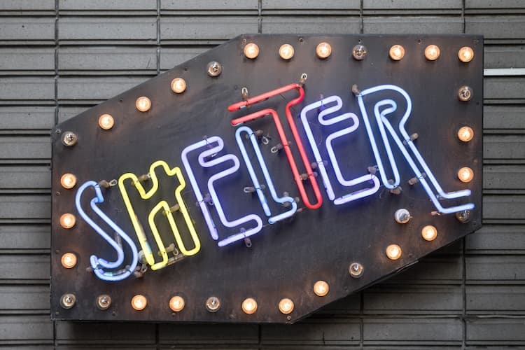 SHeLTeR